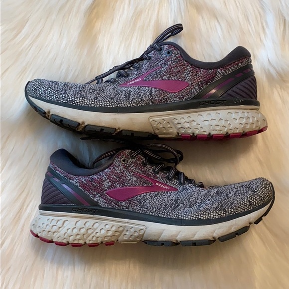brooks running shoes defective